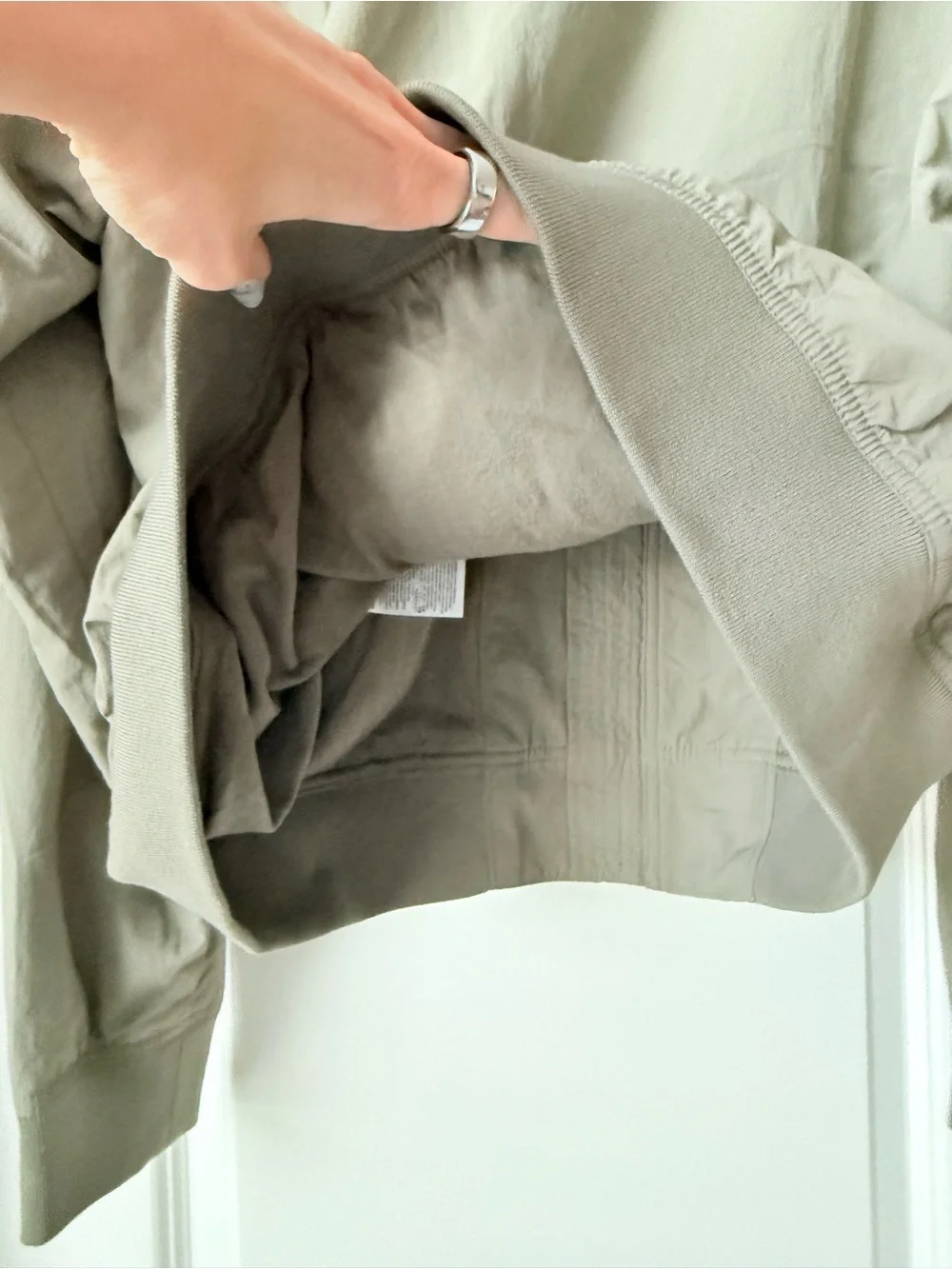 Men’s Light Olive Soft Bomber Jacket with Front Zip windbreaker style NEW W TAGS